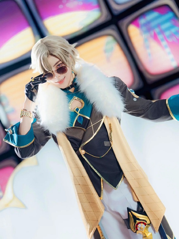 Cosplay Aventurine Honkai với phong thái lịch lãm