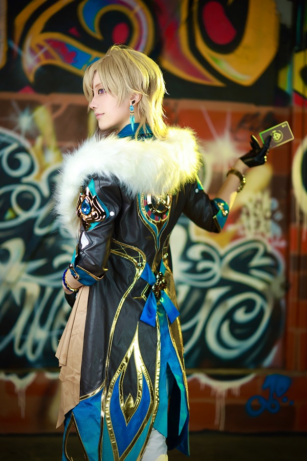 Hình cosplay Aventurine Honkai với góc nghiêng cực cuốn hút