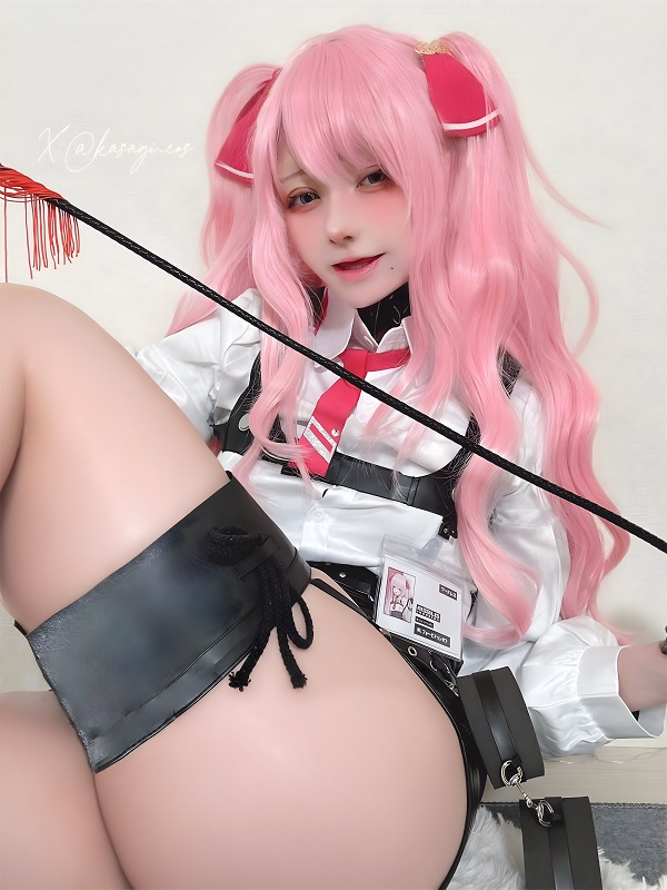 Nữ coser trong bộ đồ chiến binh anime nổi tiếng