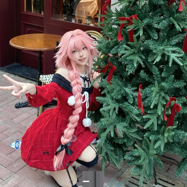 Astolfo cosplay tóc tết hai bên siêu xinh
