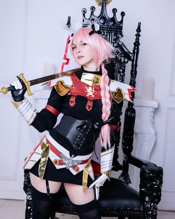 Cosplay Astolfo với concept ngoài hành tinh