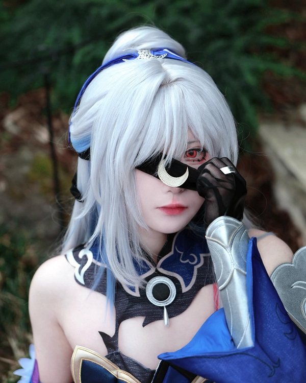 Ảnh cosplay thể hiện chiều sâu cảm xúc