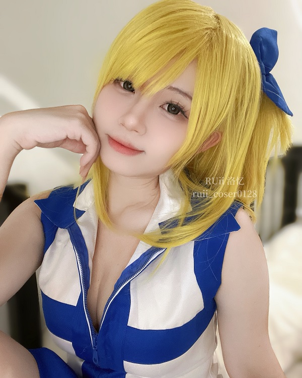 Khoảnh khắc cosplay Lucy Heartfilia khiến fan “rụng tim”