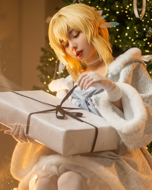 Cận cảnh makeup Lumine cosplay sắc sảo