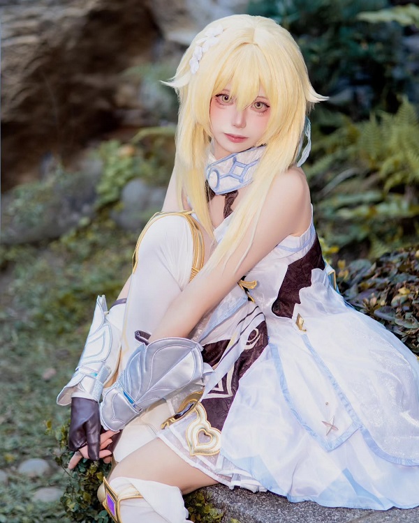 Cosplay Lumine kết hợp kỹ xảo ảnh cực chất