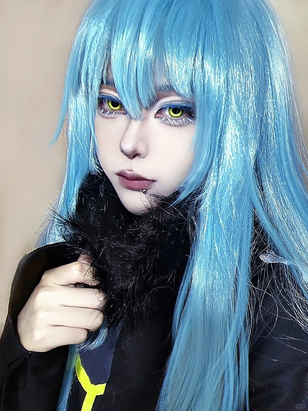 Cosplay hình Rimuru giữa rừng mộng ảo