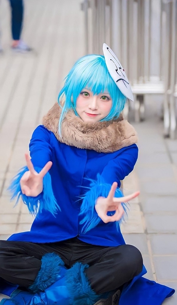 Cosplay hình Rimuru biến hóa linh hoạt