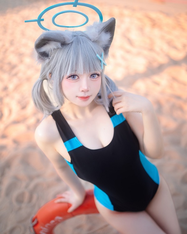 Cosplay với tone lạnh đầy huyền bí