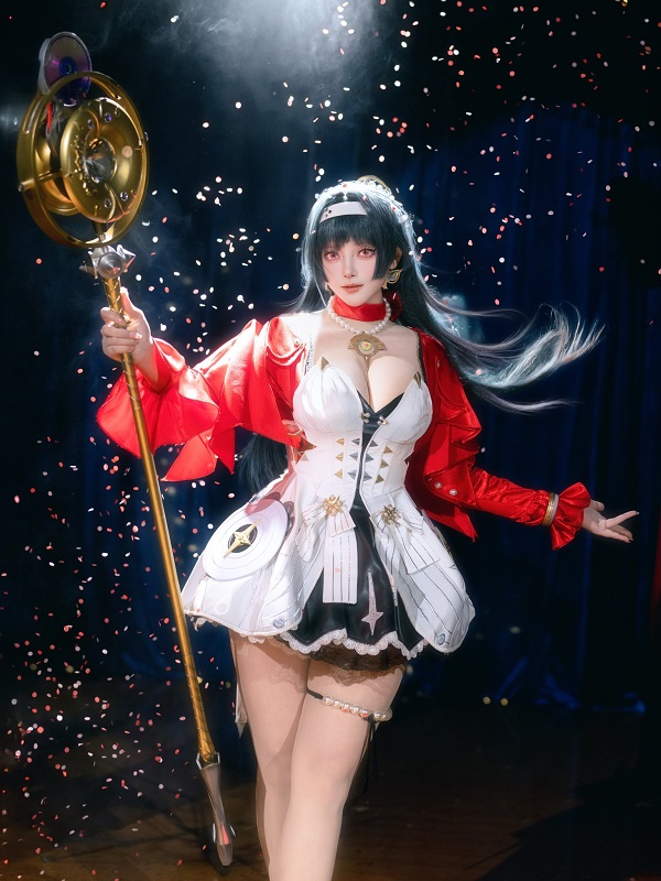 Sexy anime cosplay trong bộ váy mỏng manh nổi bật