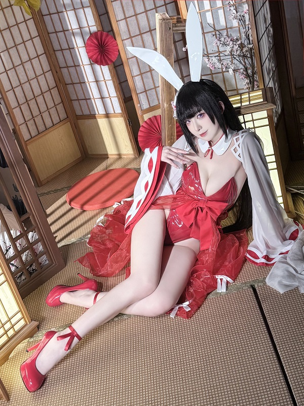 Coser nữ tái hiện vẻ đẹp huyền ảo của thế giới anime