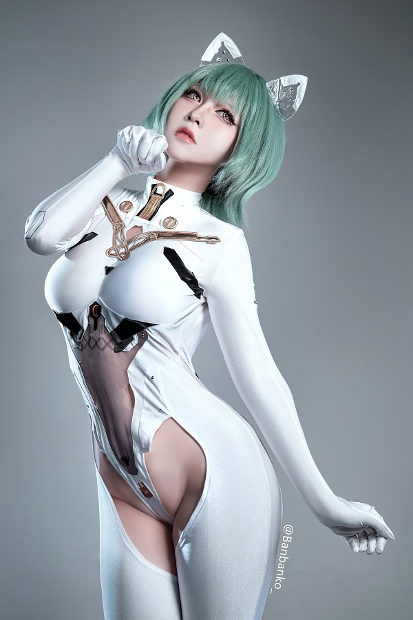 Sexy anime cosplay