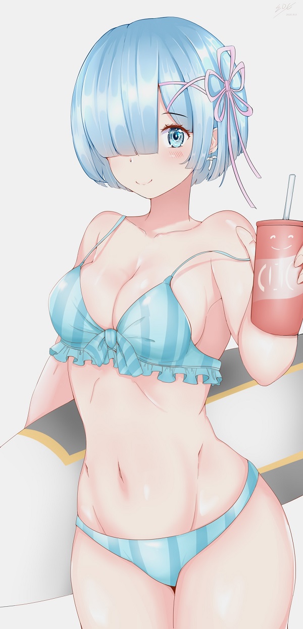 Gái anime đứng dưới vòi sen ngoài trời với bikini ướt át