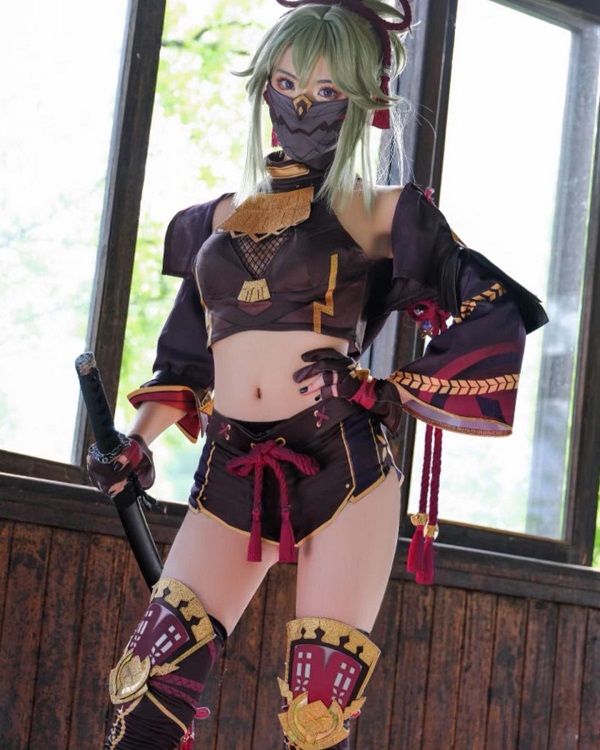 Cận cảnh đôi mắt sắc lẹm của ninja GenshinCận cảnh đôi mắt sắc lẹm của ninja Genshin 