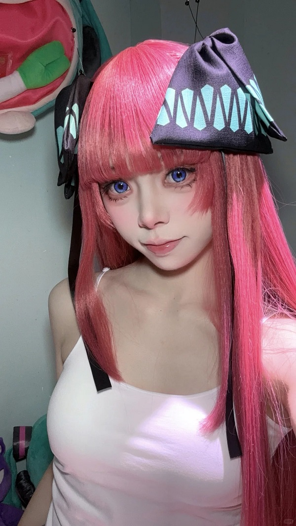 Cosplay Nino với phong cách hiện đại và phá cách