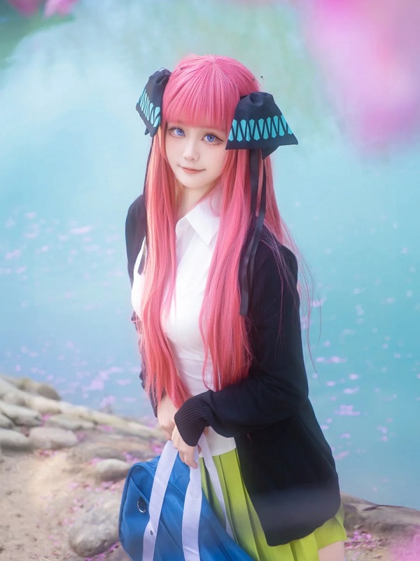 Cosplayer thể hiện cảm xúc tinh tế của Nino