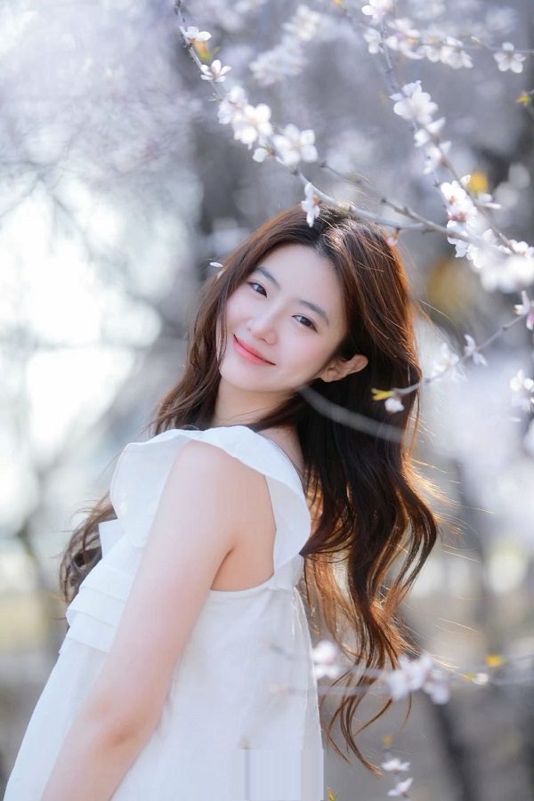 Ảnh gái xinh cười tươi