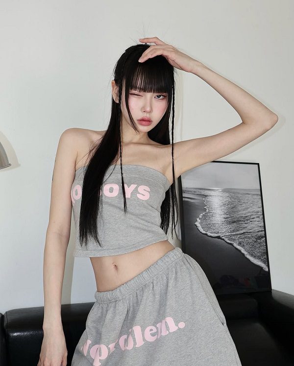 Ảnh gái xinh Trung đẹp nhẹ nhàng và tự nhiên