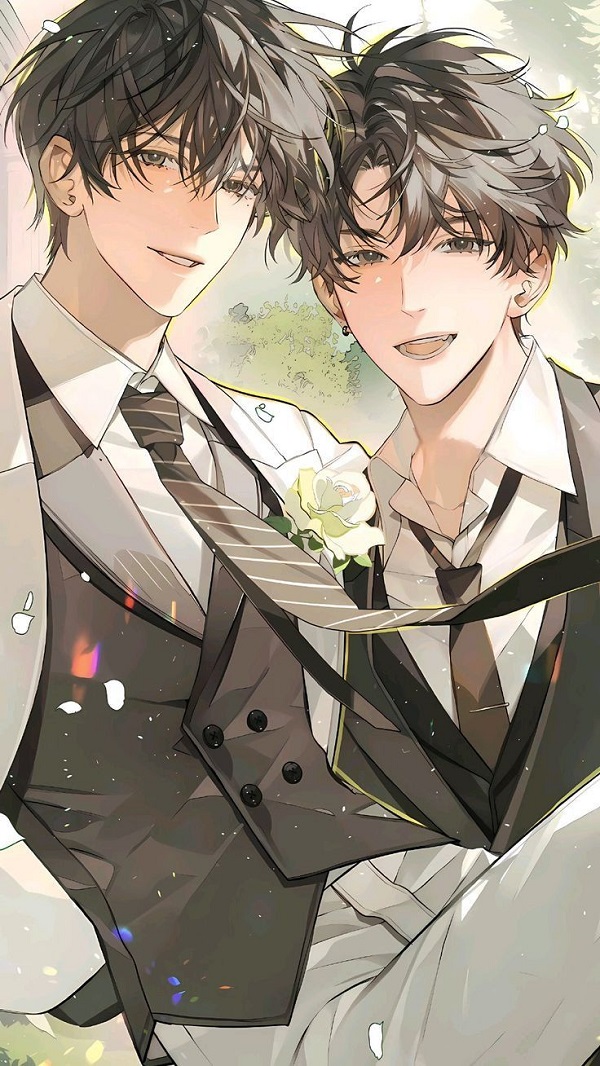 Anime boylove nắm tay đi dạo dưới ánh hoàng hôn, bóng đổ dài trên con đường.