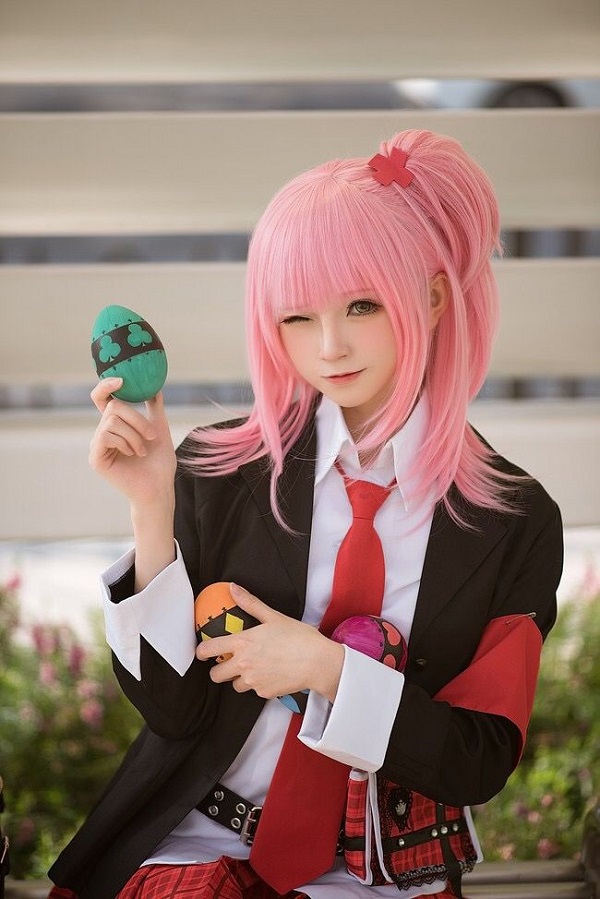 Mắt kính trong cosplay phong cách Amu