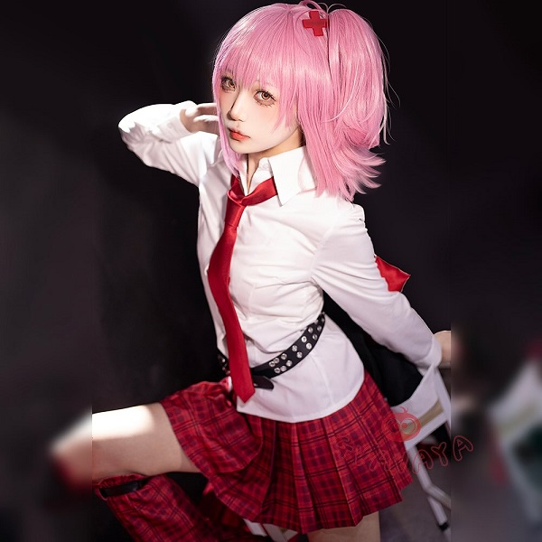 Bối cảnh cosplay Amu trong sân trường