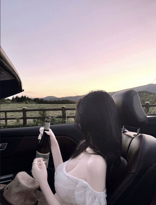 Ảnh girl che mặt buồn sâu sắc