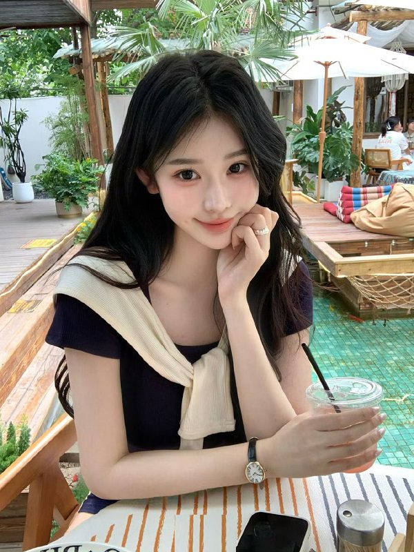 Gái xinh Việt Nam khoe nét đẹp cá tính riêng