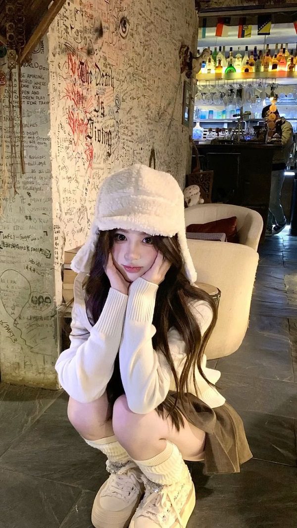 Hình ảnh dễ thương của gái xinh phong cách học sinh